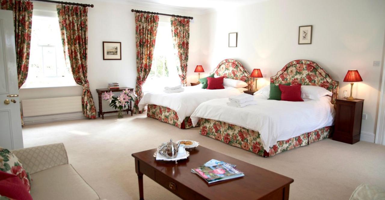 Delphi Lodge Лийнан Екстериор снимка