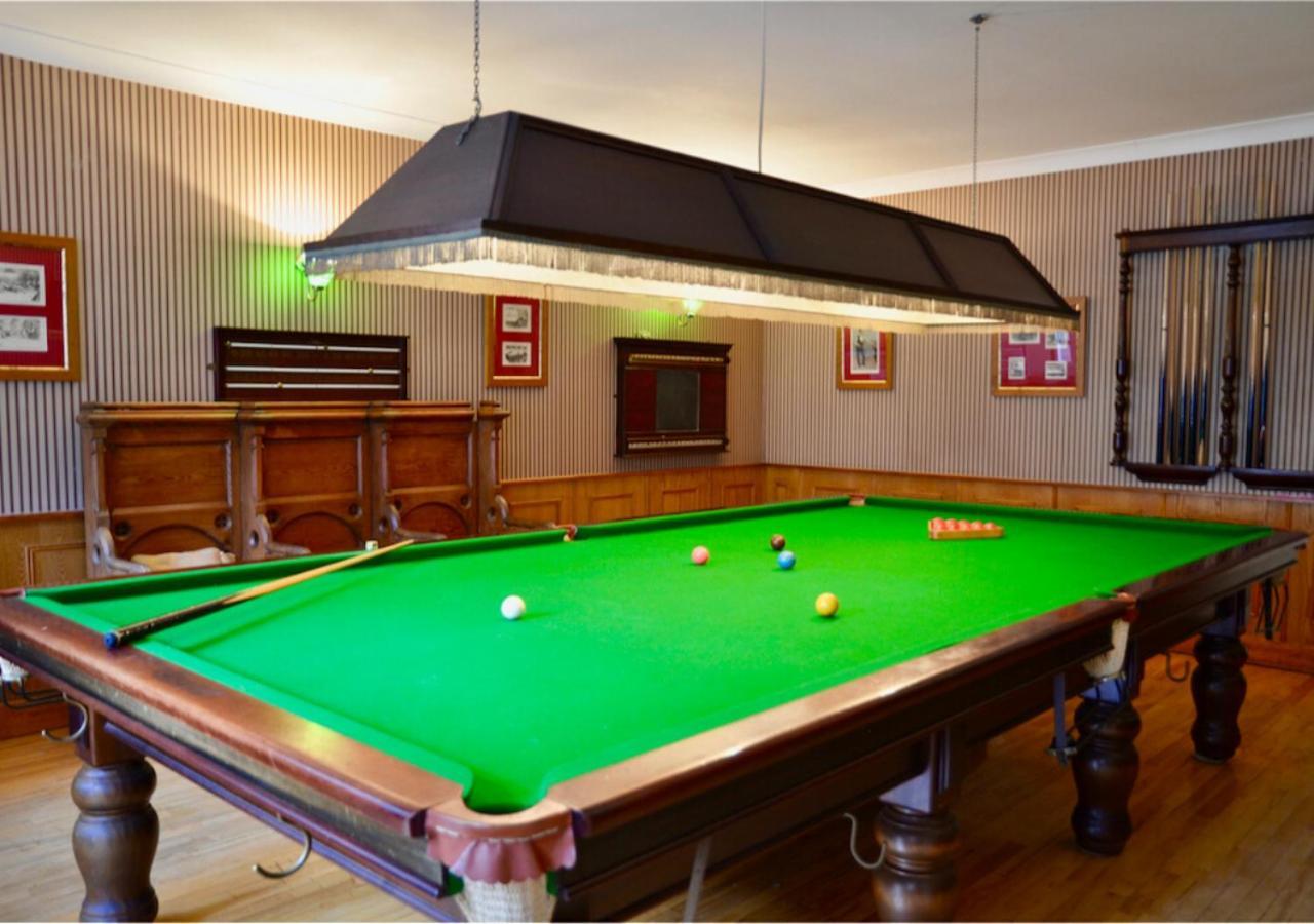 Delphi Lodge Лийнан Екстериор снимка