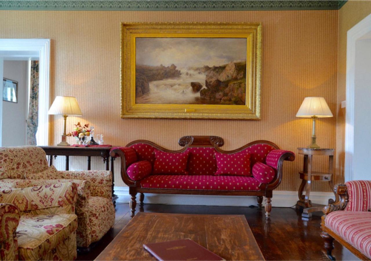 Delphi Lodge Лийнан Екстериор снимка
