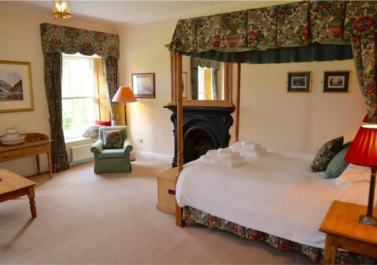 Delphi Lodge Лийнан Екстериор снимка